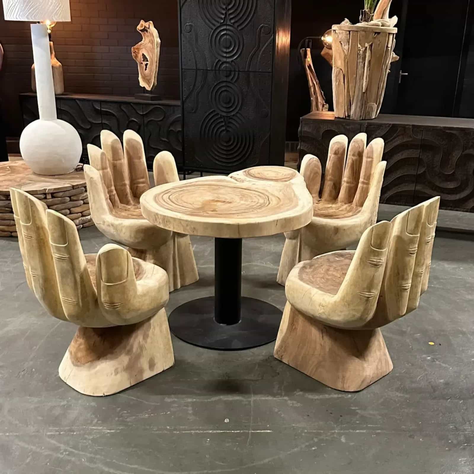 Sessel Hands On suar wood