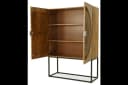Handgemaakte houten kast met opvallend gedetailleerd design, geschikt voor sfeervolle interieurdecoratie en opslag, perfect voor modulaire meubeloplossingen. - My Sons