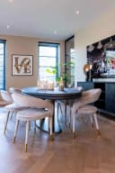 Esszimmerstuhl Gia khaki Samt feuerhemmend - Richmond Interiors