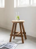 Hocker Agung - MUST Living